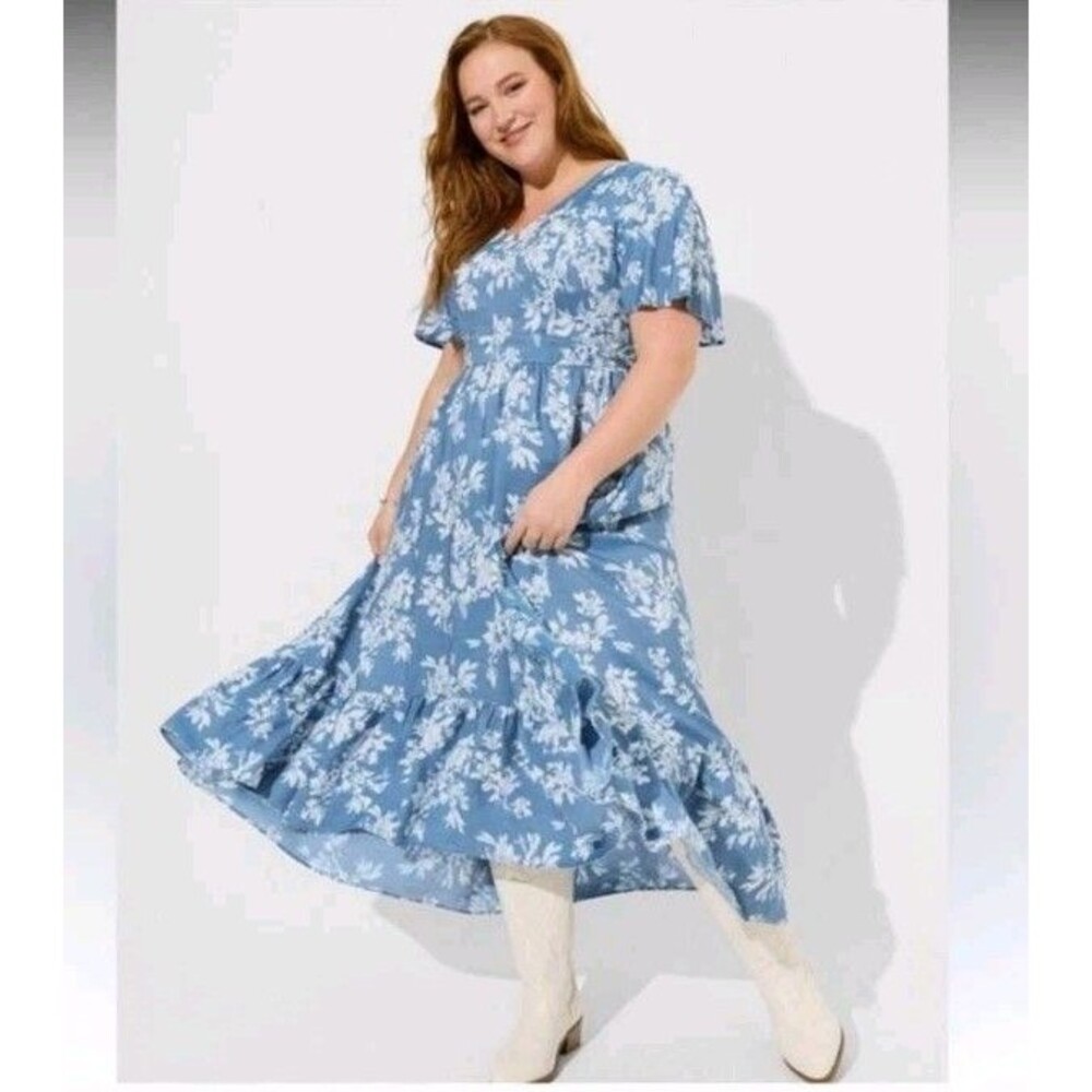 Blue Floral V-Neck Maxi Dress